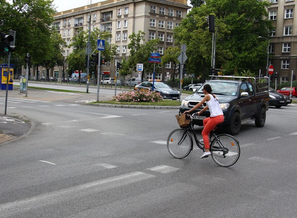 Rozsądek kontra przepisy, czyli dlaczego jeżdżę rowerem po chodniku