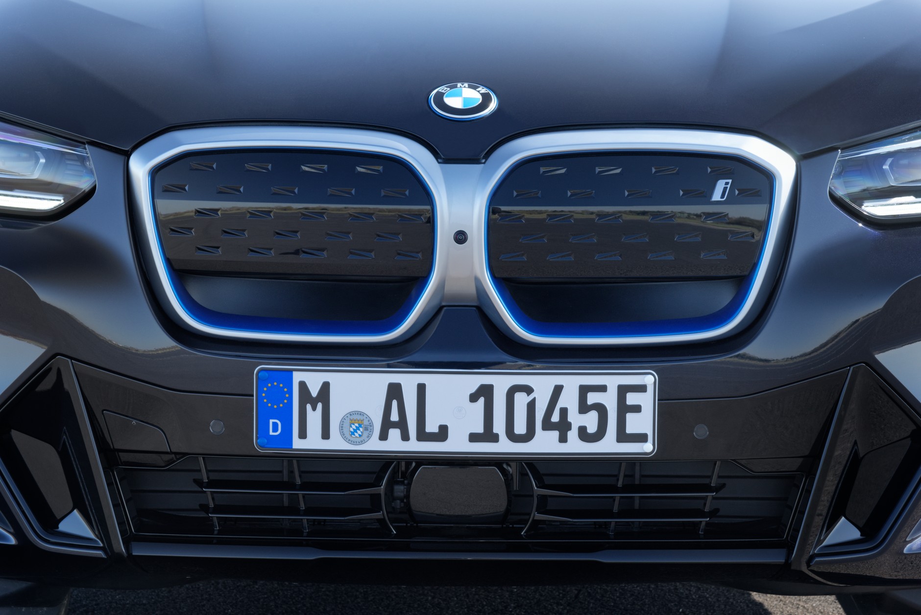 BMW iX3 2021