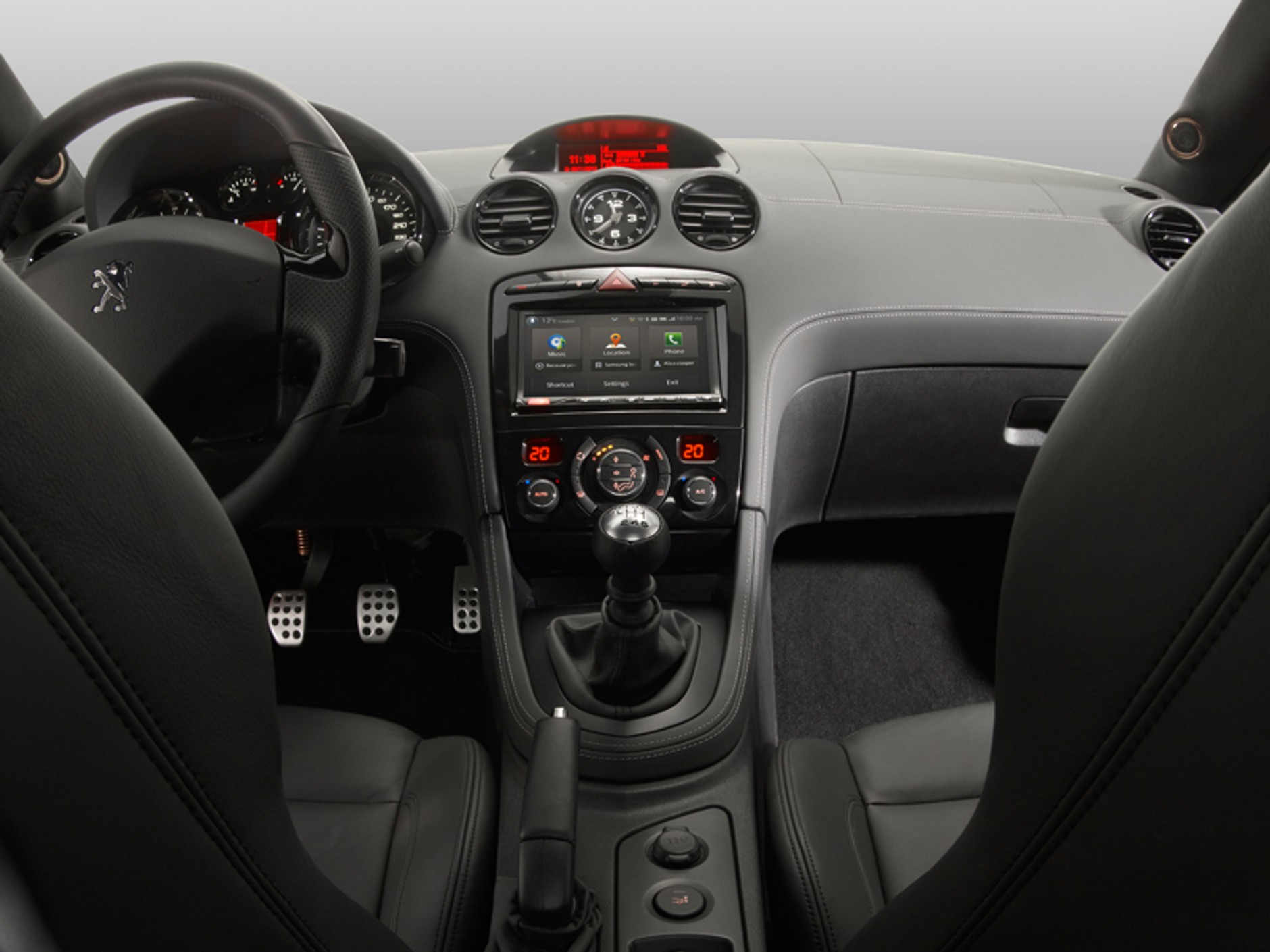 Nowy samochód demonstracyjny Alpine