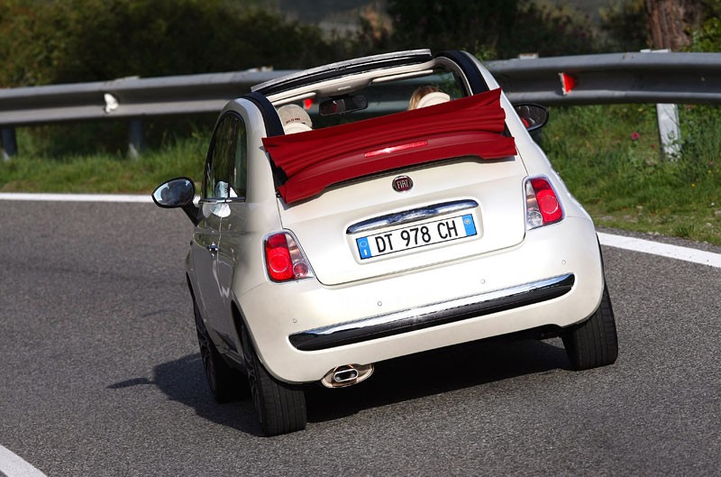 Fiat 500C: nowe informacje i zdjęcia włoskiego kabrioletu (fotogaleria)
