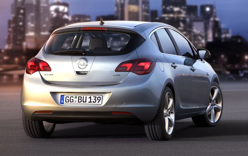 Nowy Opel Astra: oficjalne zdjęcia i informacje