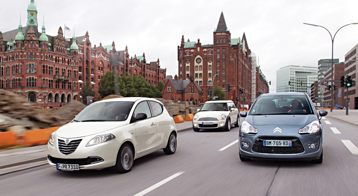 Lancia Ypsilon kontra Mini One Clubman i Citroen C3: czyli, wielkie wejście  w małym formacie