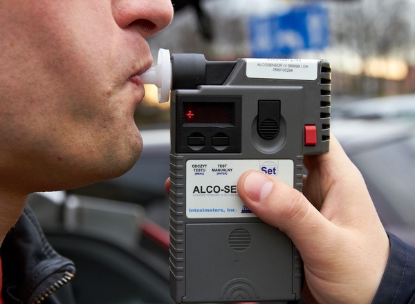 Kierowca był tak pijany, że zabrakło skali w alkoteście