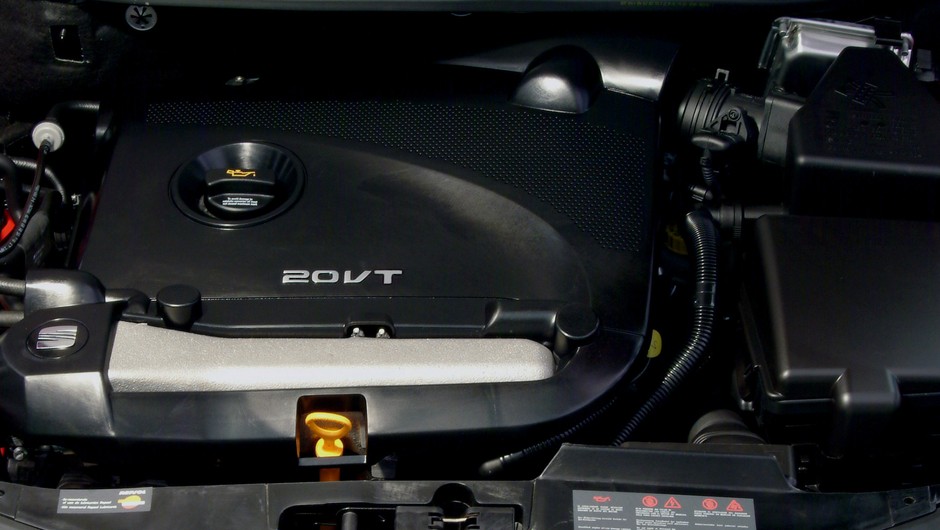 Zawory w silniku 1.8 turbo