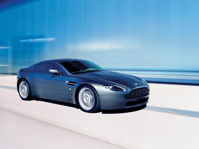 Aston Martin V8 Vantage: więcej mocy dla starszych wersji