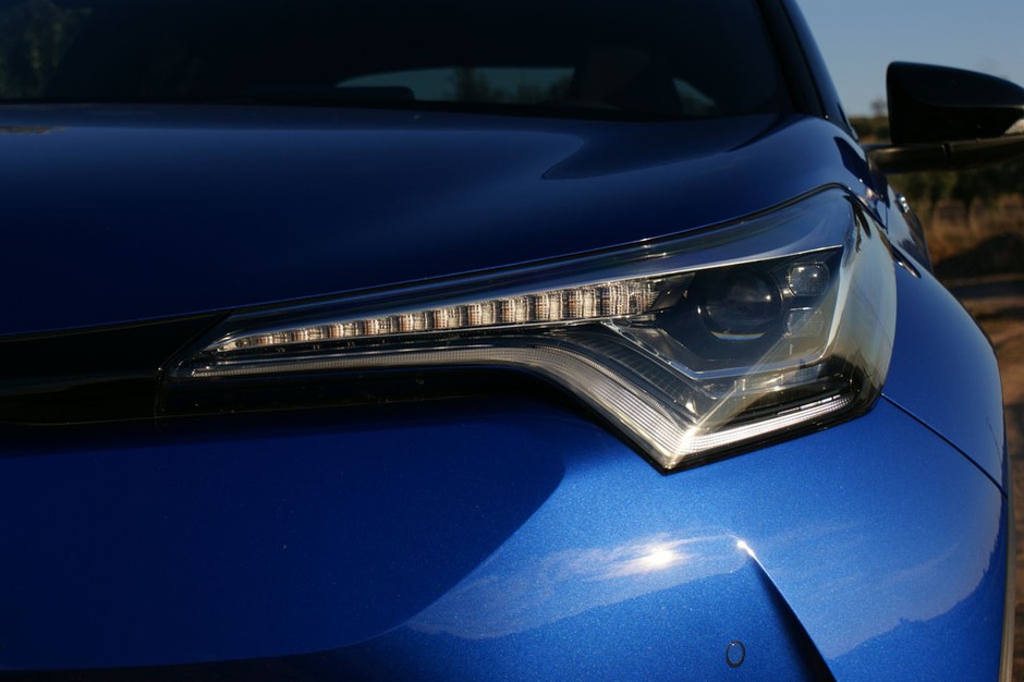 Toyota C-HRa - hybrydowy SUV w rozsądnej cenie