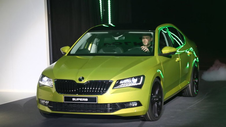 Genewa 2015 - Skoda Superb Limousine