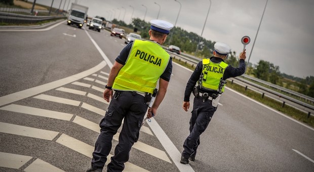 Długi weekend bez ogólnopolskiej akcji policji, ale z nowymi radiowozami