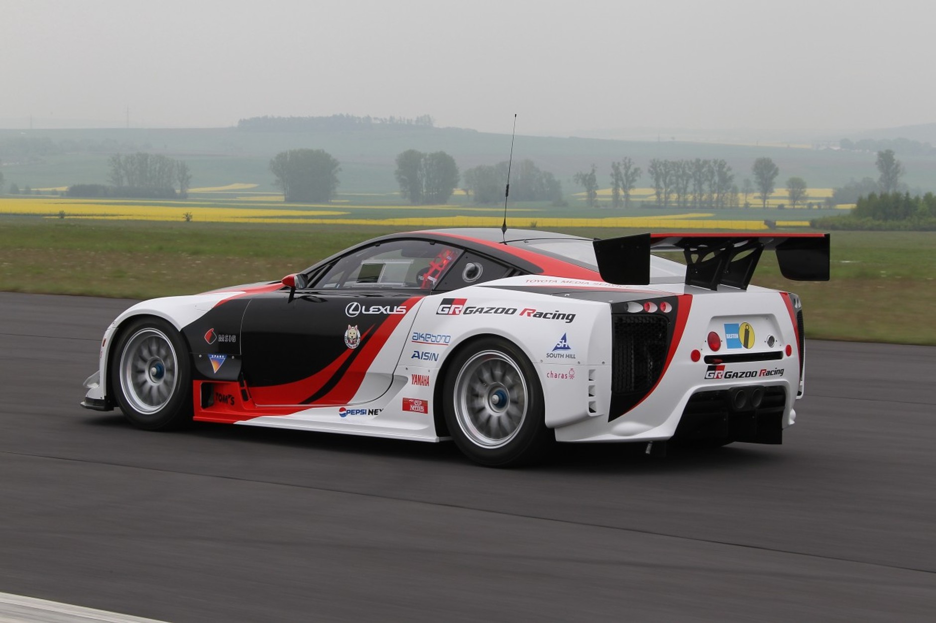Lexus LFA - historia