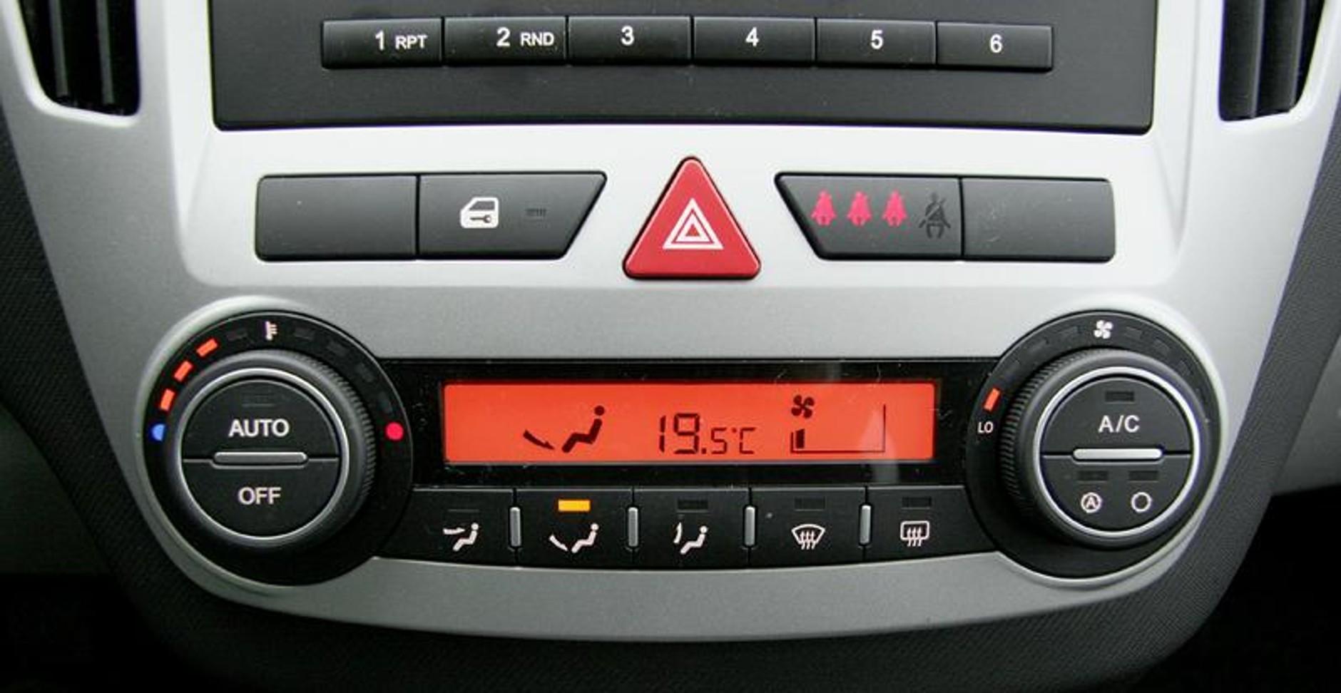 Kia Cee´d 1,6 EX – ostrzeżenie dla konkurencji!