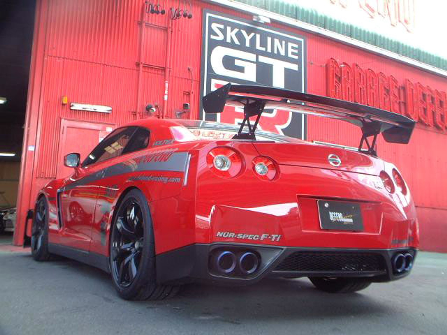 Garage Defend GT-R: trochę inny Nissan