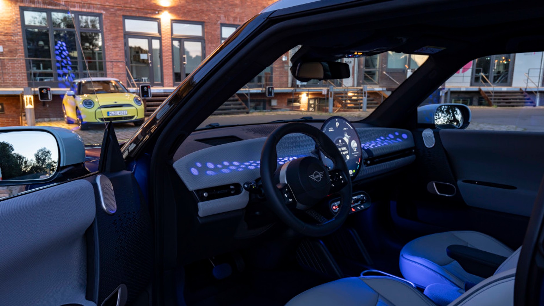 W pełni elektryczne MINI Cooper