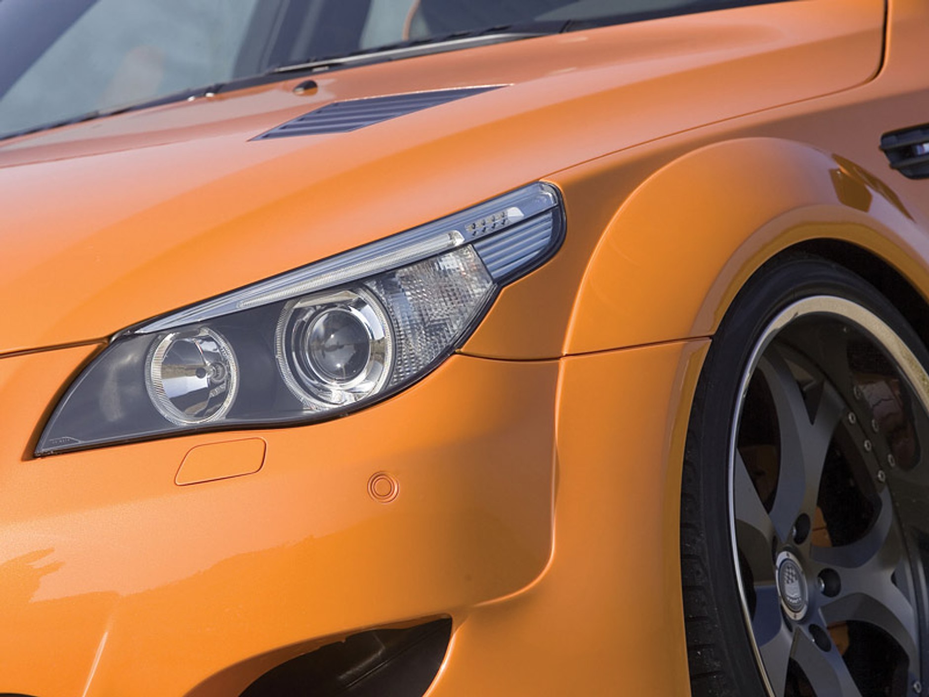 Lumma CLR 500 RS: 560 KM pod maską BMW M5