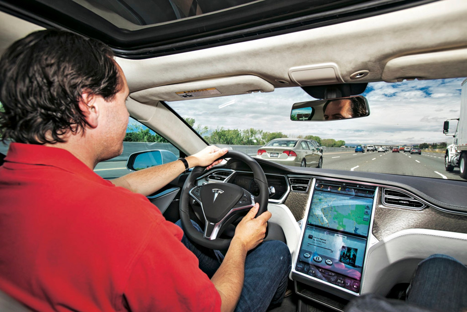 Tesla S: elektryczne auto dla całej rodziny