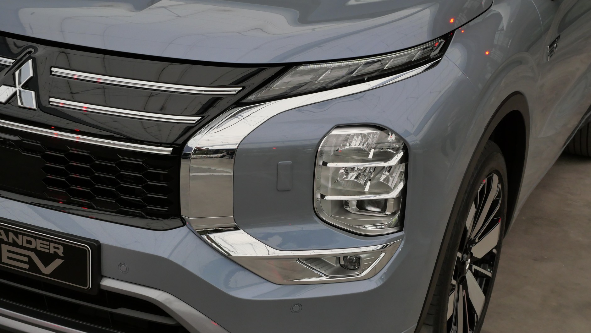 Mitsubishi Outlander PHEV