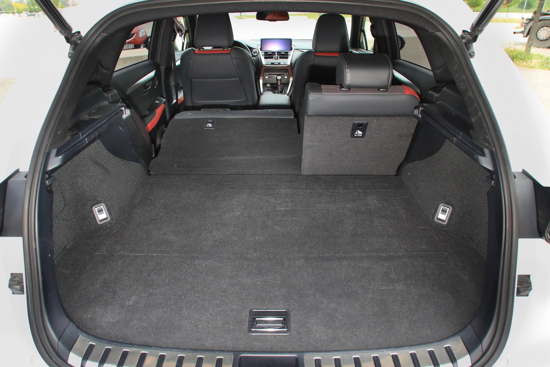 Lexus NX 300h F-Sport