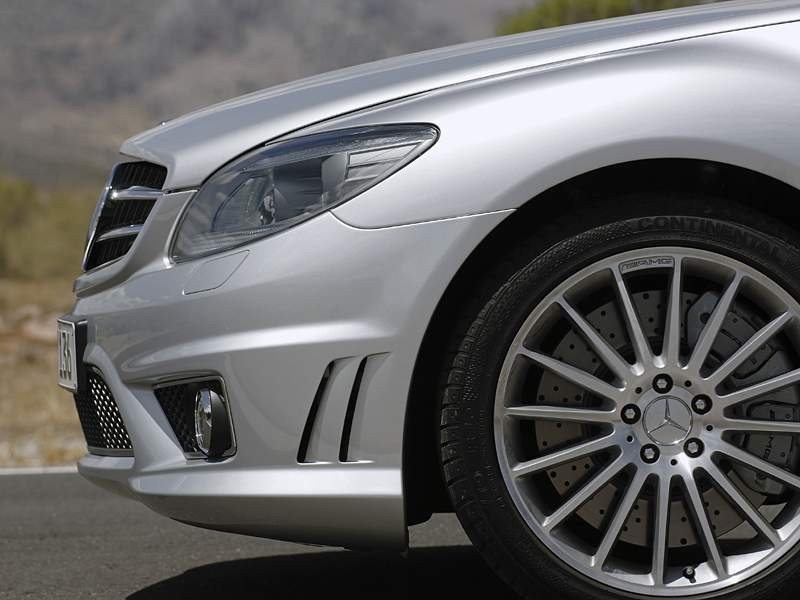 Mercedes-Benz CL 63 AMG – szybki luksus