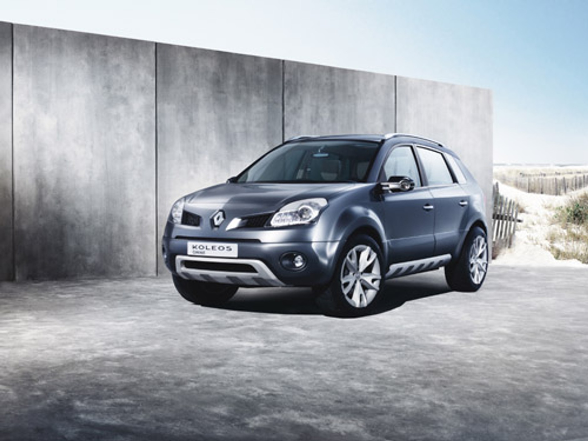 Citroën C-Crosser, Peugeot 4007 - SUV-y kontratakują