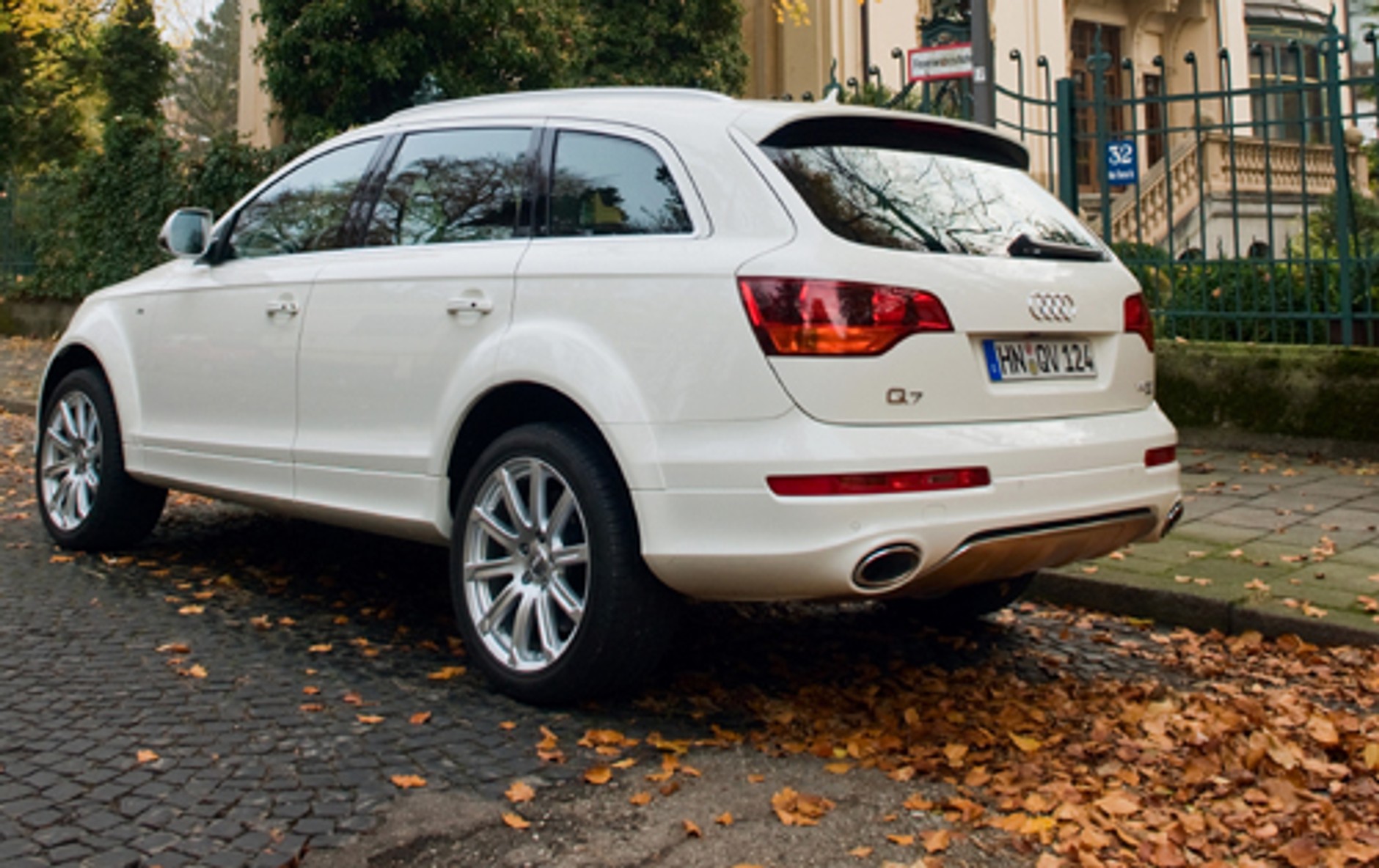 Audi Q7 V12 TDI - Diesel ma powody do dumy