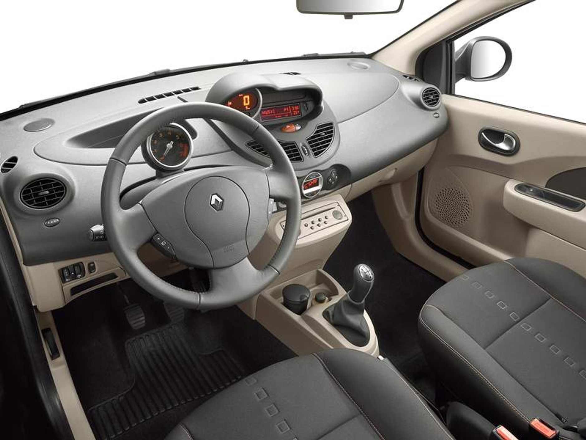 Renault Twingo II: druga generacja po 14 latach