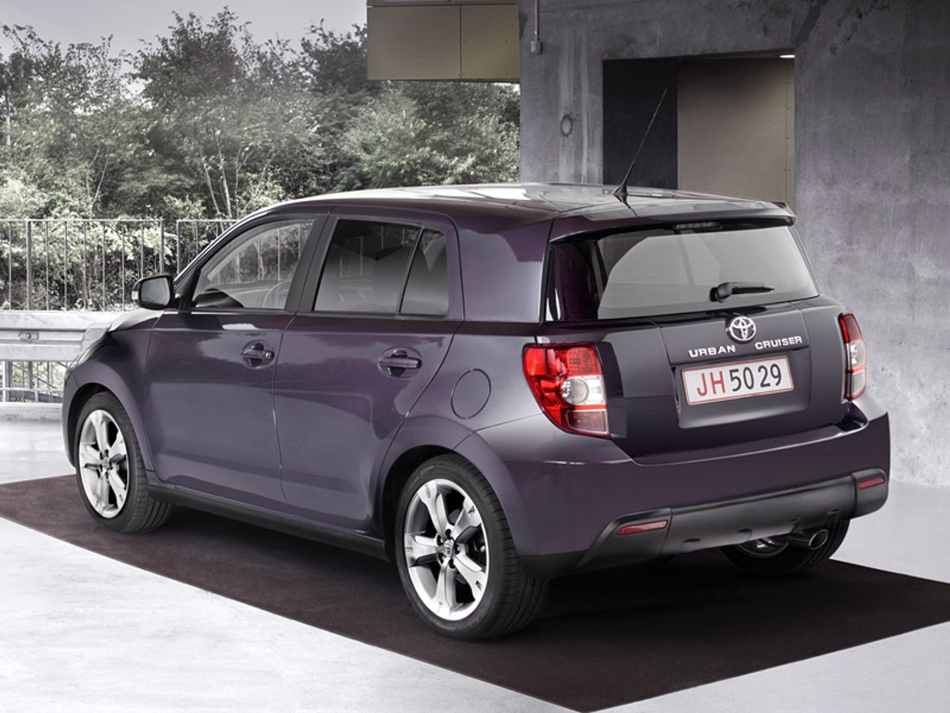 Paryż 2008: Toyota Urban Cruiser – miejski crossover z napędem 4x4 i nowym silnikiem 1,33 Dual VVT-i