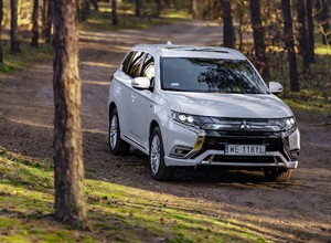Mitsubishi Outlander PHEV - test ładowania