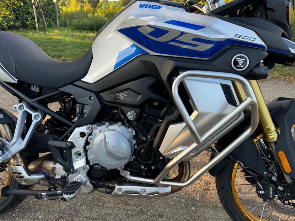Voge DSX 900