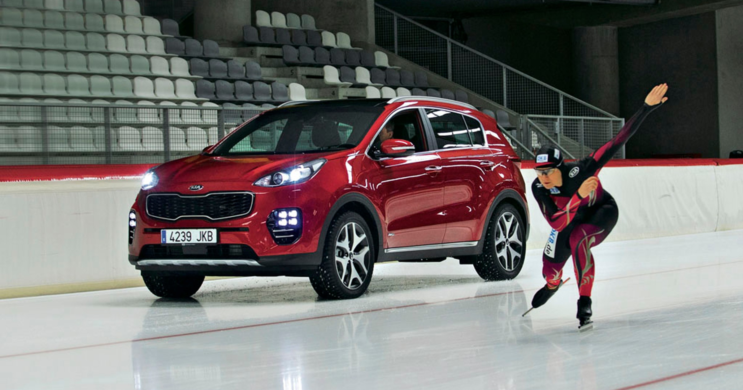 Nowa Kia Sportage - jazda szybka na lodzie
