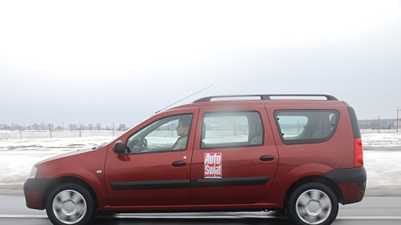 Szkoła Jazdy Renault ostrzega: Podczas odwilży jest mokro i niebezpiecznie