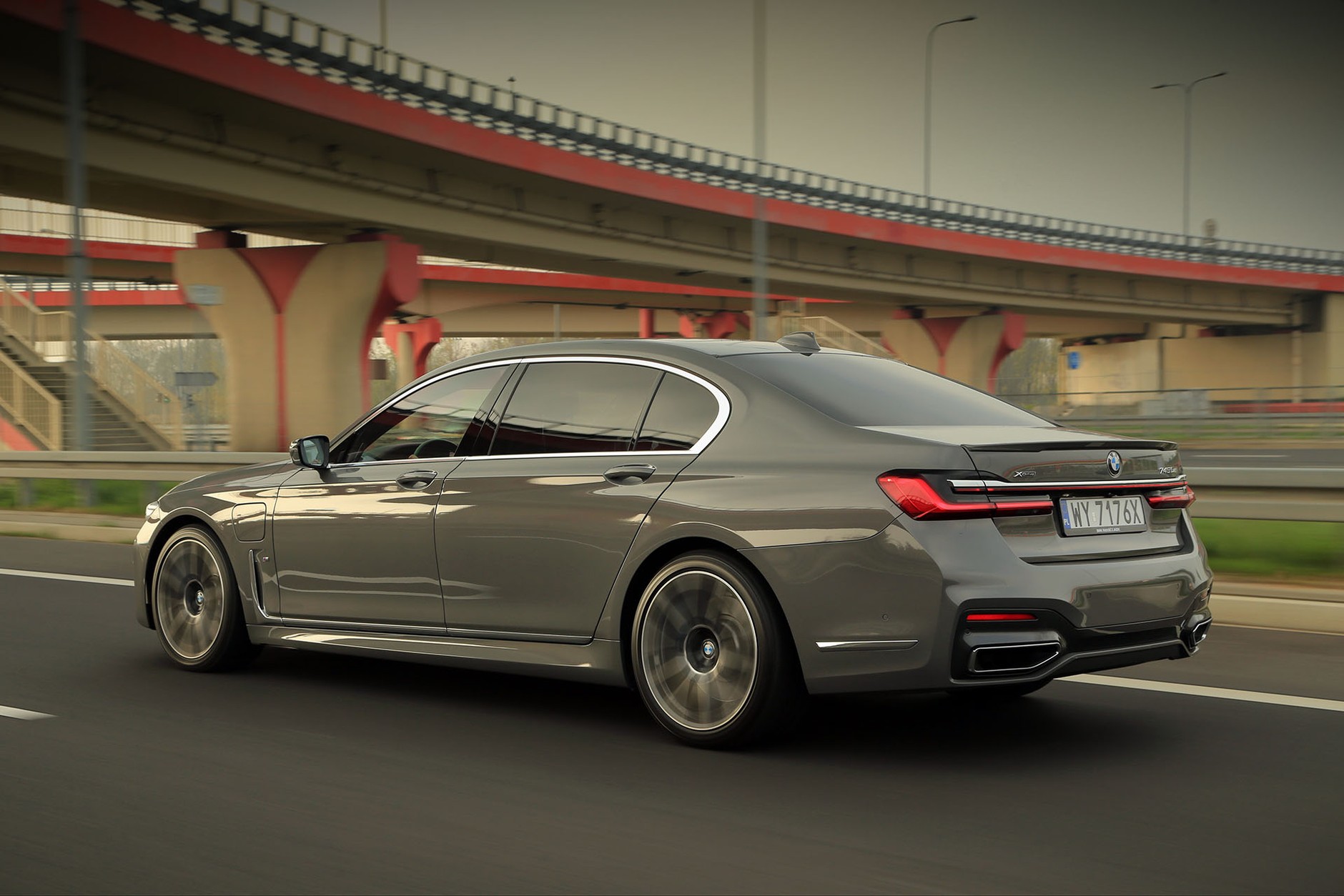 BMW 745Le XDrive - czy warto zazdrościć prezesom?