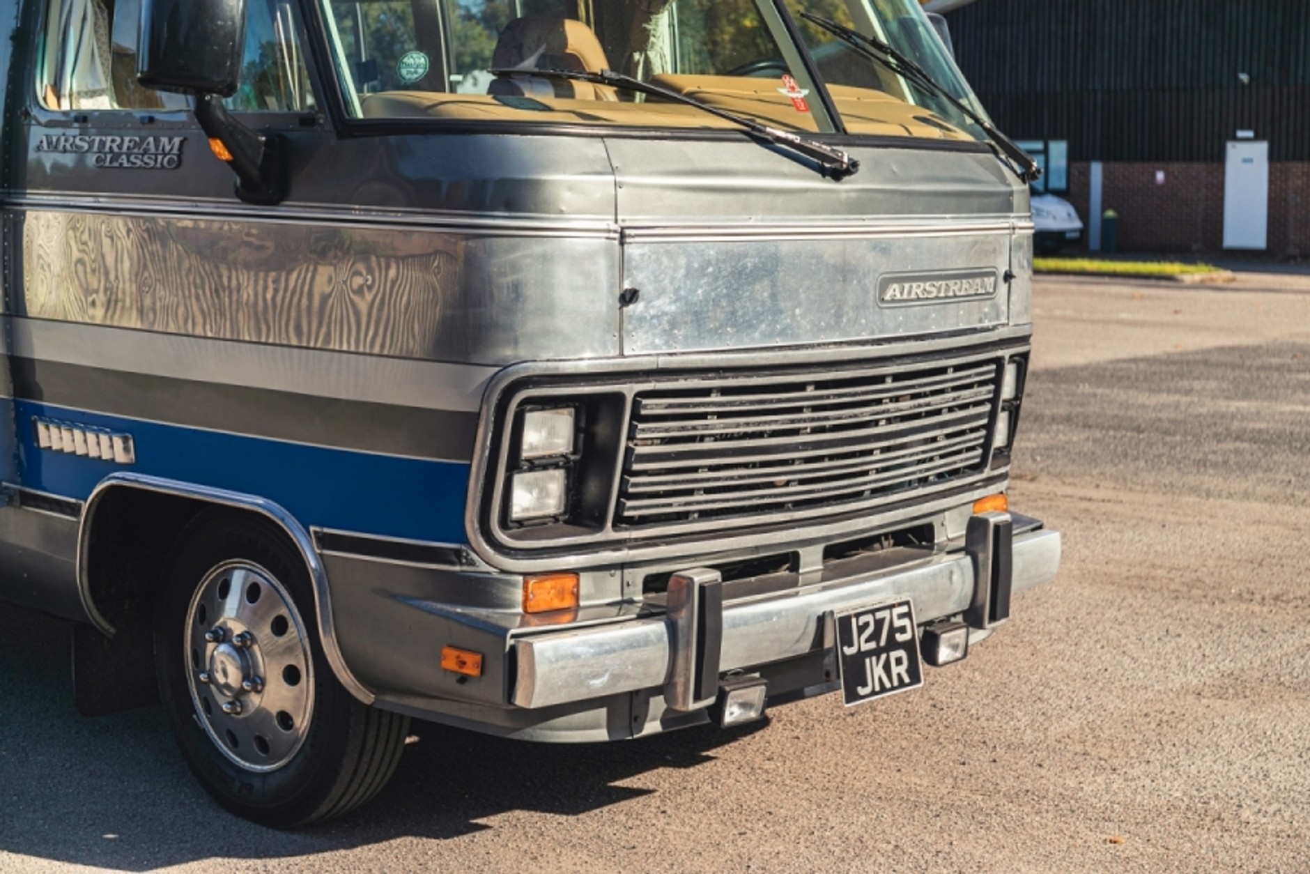 Airstream 350LE do kupienia na aukcji