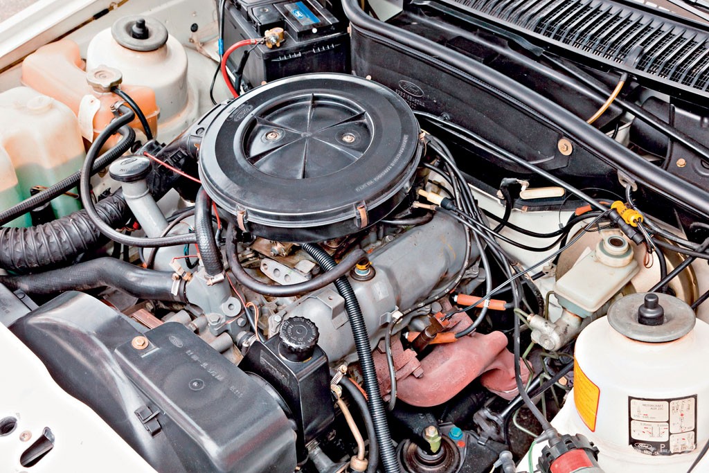 Prasa krytykowała 2,3-litrowe V6 za brak katalizatora i zbyt duży apetyt na paliwo. Dziś chwalimy je za wysoką kulturę pracy.