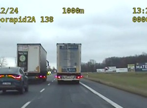 Kierowca ciężarówki zignorował nowe przepisy. Za nim jechali policjanci