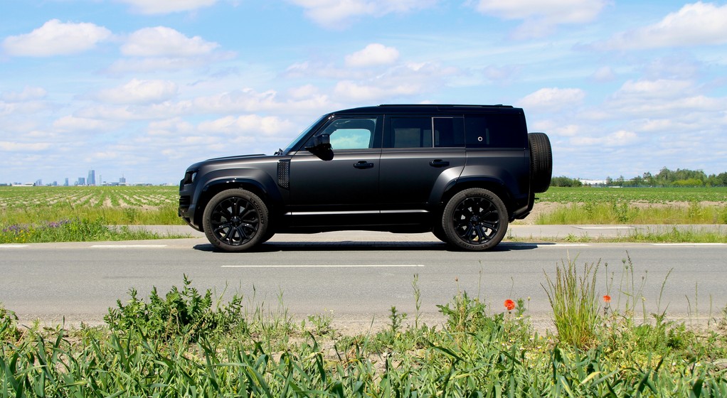 Land Rover Defender OCTA