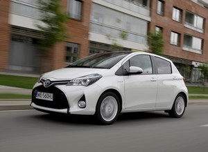 Toyota Yaris Hybrid 100: Test Yarisa hybrydowego po liftingu