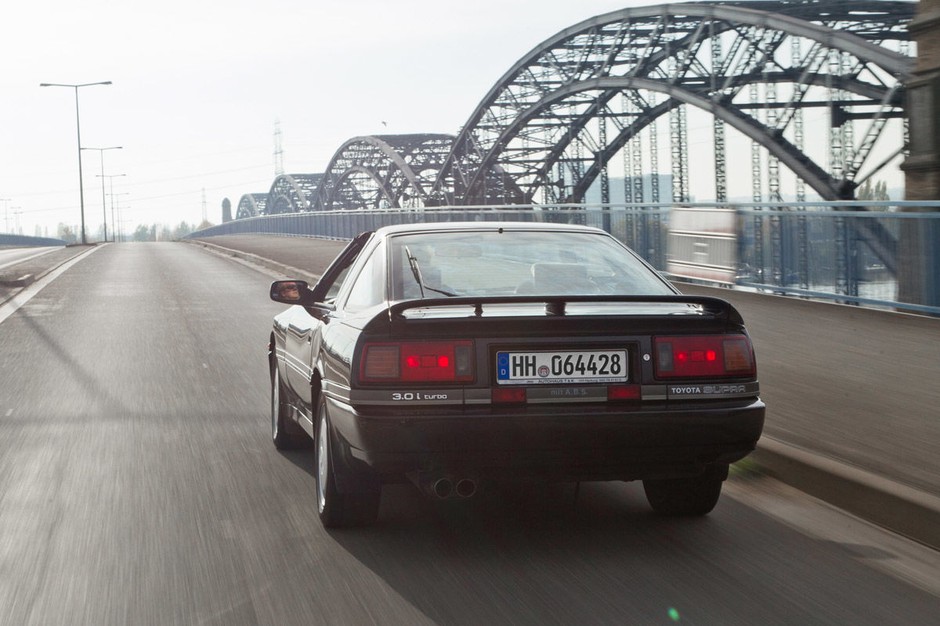 Toyota Supra Mk III