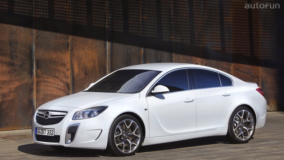 Opel Insignia OPC