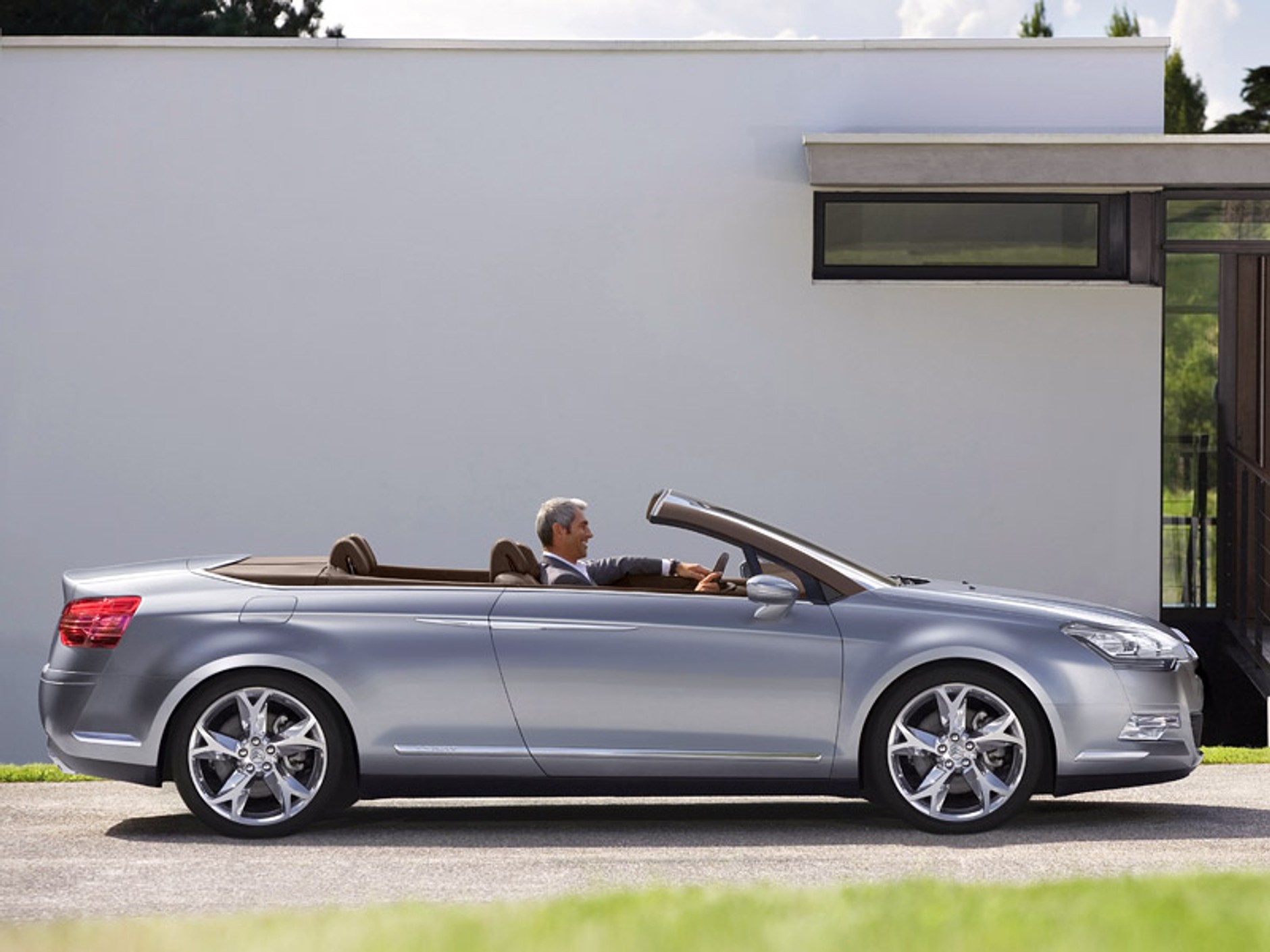 IAA Frankfurt 2007: Citroën C5 Airscape wyrazem piękna w sztuce motoryzacyjnej