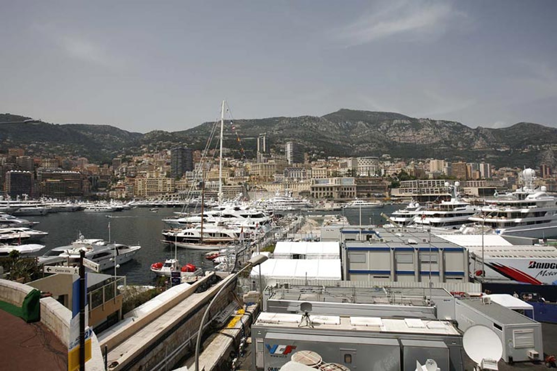 Grand Prix Monaco 2007: dziewczyny, gwiazdy filmu i F1 fotografował Jiří Křenek