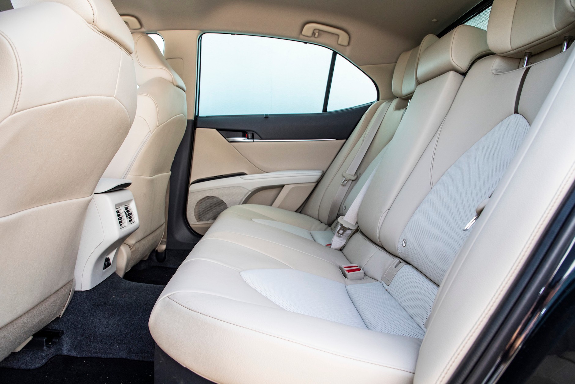 Toyota Camry 2.5 Hybrid