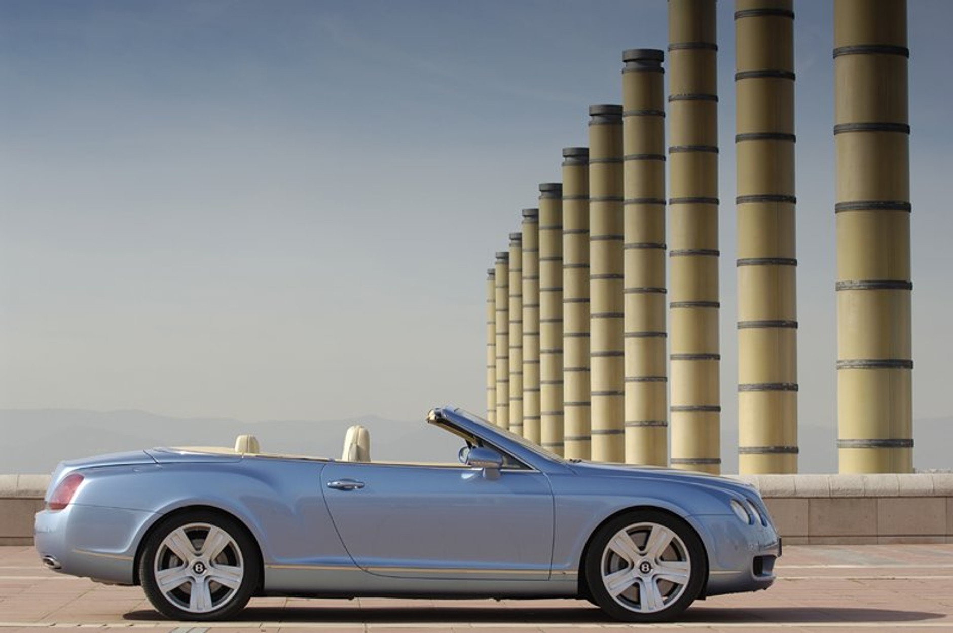 Bentley Continental GTC w produkcji