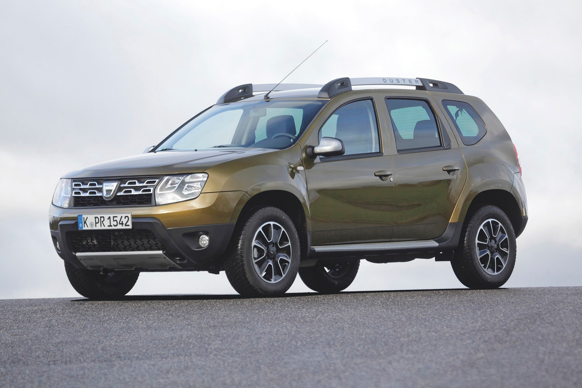 Dacia Duster kontra SsangYong Tivoli - tanie tylko z nazwy