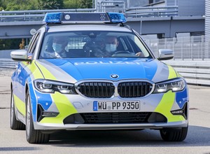 Niemiecka policja chwali się nowymi BMW. To nowocześniejsze auta od polskich radiowozów