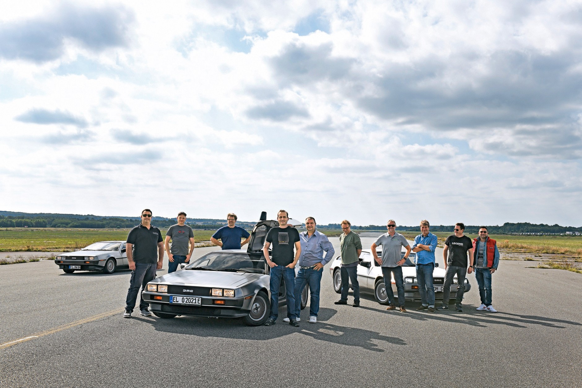 DeLorean DMC-12