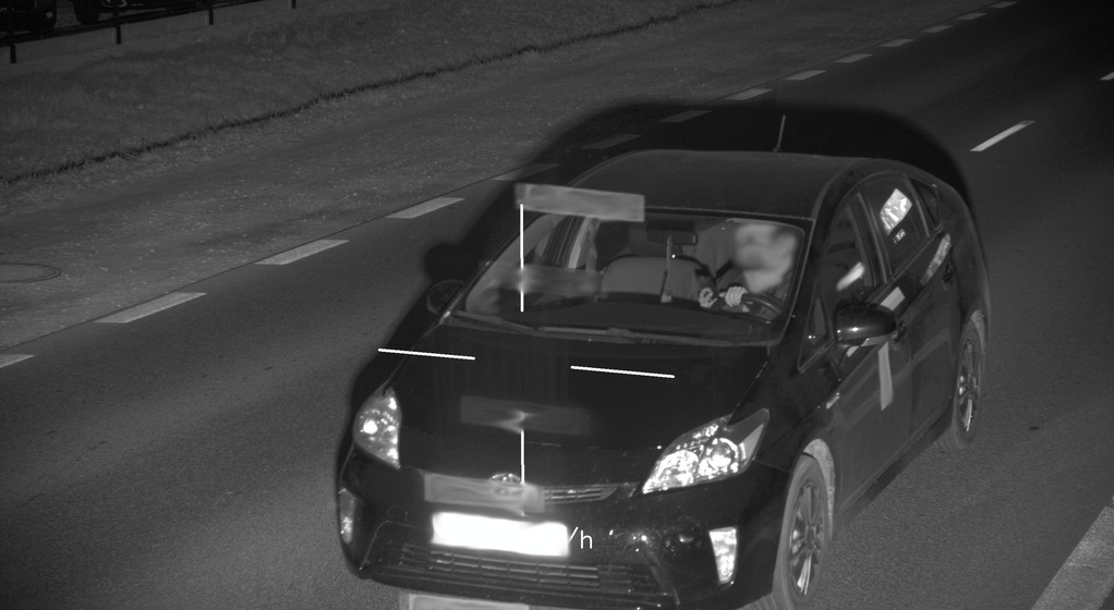 Zdjęcie z nowego fotoradaru TraffiStar SR390 zlokalizowanego w Warszawie