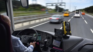 Sytuacja na rynku przewozów autokarowych nie napawa optymizmem. W Polsce brakuje kierowców i rozwiązań prawnych