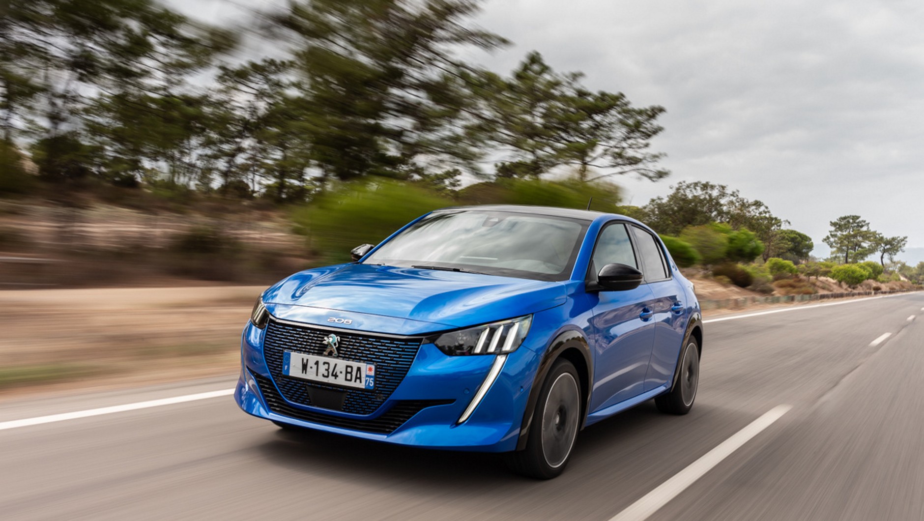 Peugeot e-208