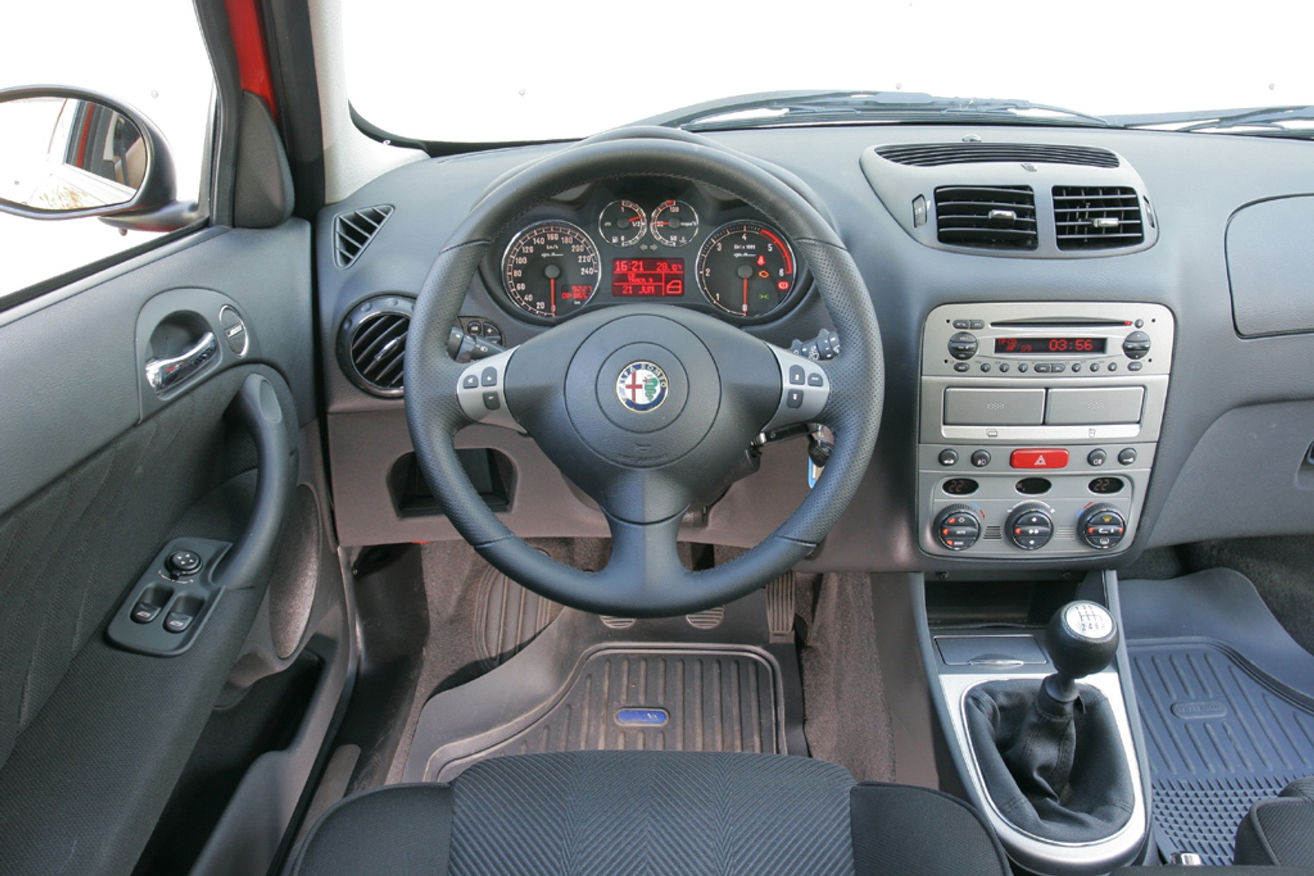 Nietuzinkowe auta kompaktowe - Już nie tak drogo, a wciąż stylowo, porównanie ciekawych używanych aut