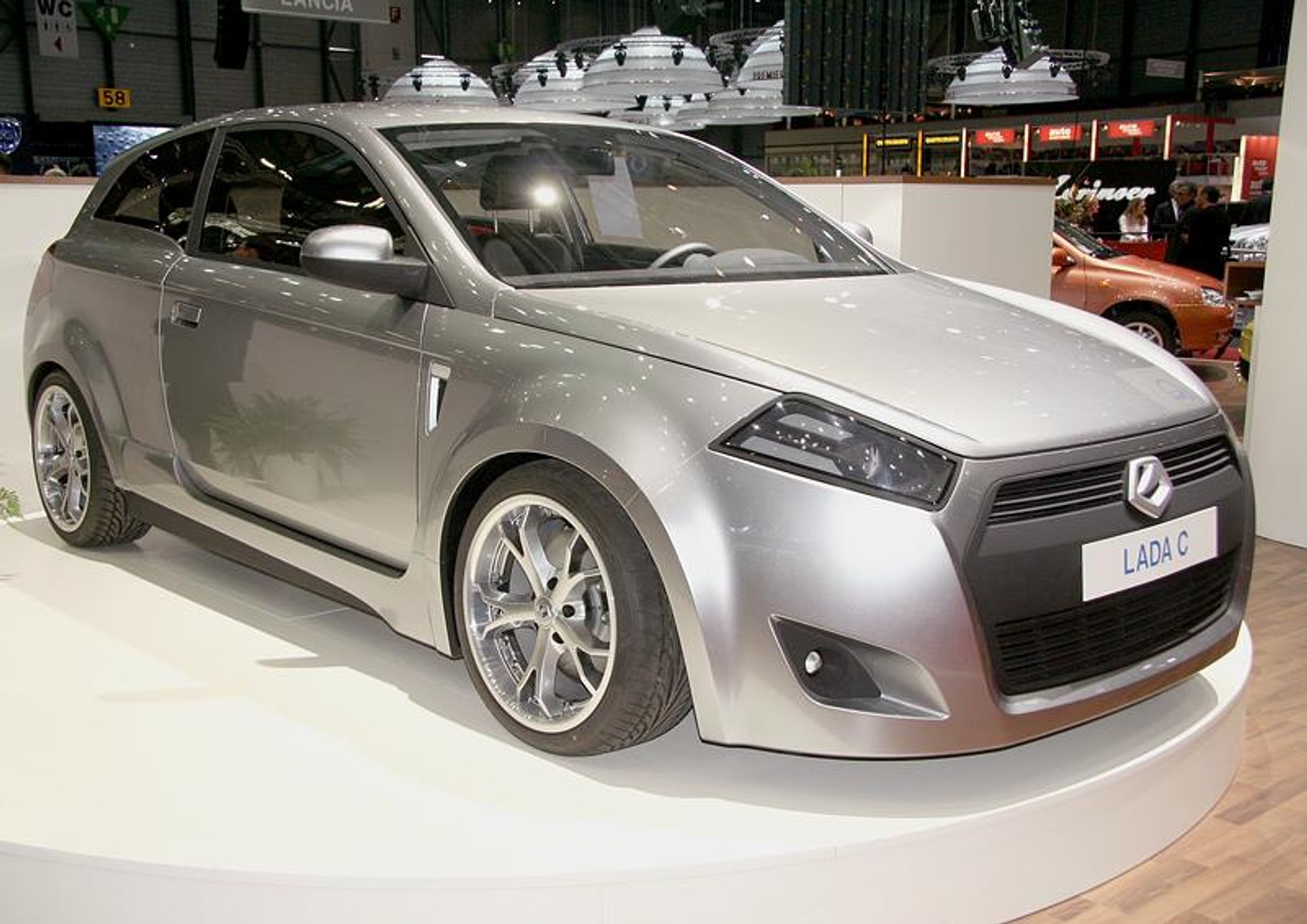 Genewa 2007: studyjna Łada C