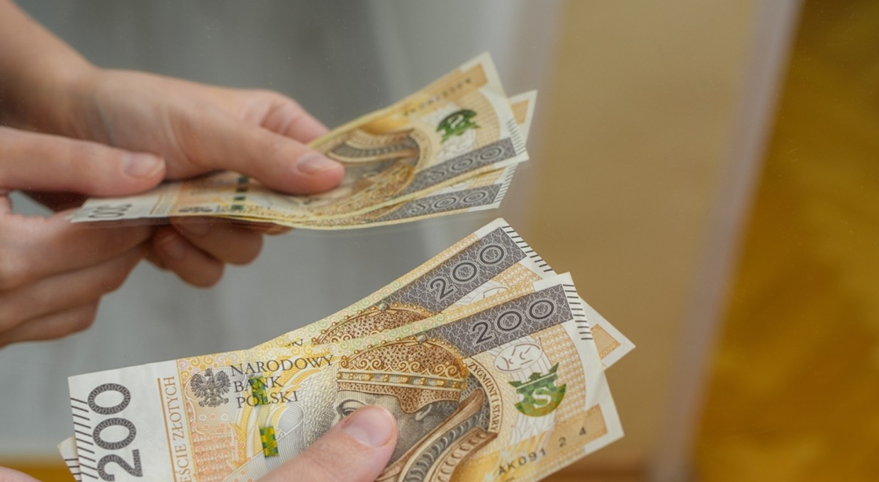 W 2025 roku i ty możesz zmienić samochód na nowy z dofinansowaniem 40 tys. zł. Ale są warunki